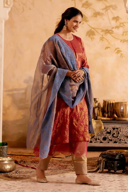 Naaz By Noor Purple Chanderi, Tissue Embroidery Round Neck Plum Thread Kurta Set Online at Aza Fashions Naaz By Noor_Purple Chanderi, Tissue Embroidery Round Neck Plum Thread Kurta Set _Online_at_Aza_Fashions