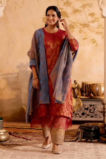 Buy Naaz By Noor Purple Chanderi, Tissue Embroidery Round Neck Plum Thread Kurta Set Online at Aza Fashions Buy_Naaz By Noor_Purple Chanderi, Tissue Embroidery Round Neck Plum Thread Kurta Set _Online_at_Aza_Fashions