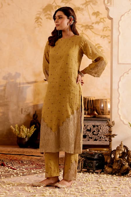 Buy Naaz By Noor Gold Chanderi Embroidery Round Neck Tissue Kurta And Pant Set Online at Aza Fashions Buy_Naaz By Noor_Gold Chanderi Embroidery Round Neck Tissue Kurta And Pant Set _Online_at_Aza_Fashions