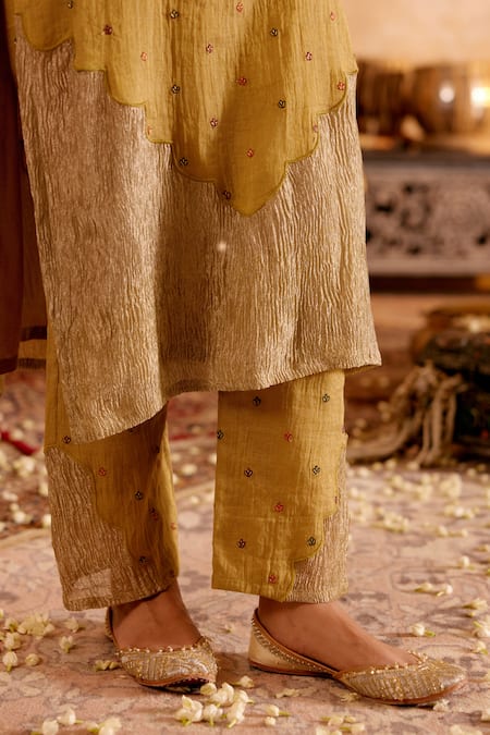 Shop Naaz By Noor Gold Chanderi Embroidery Round Neck Tissue Kurta And Pant Set Online at Aza Fashions Shop_Naaz By Noor_Gold Chanderi Embroidery Round Neck Tissue Kurta And Pant Set _Online_at_Aza_Fashions