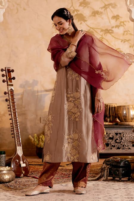 Buy_Naaz By Noor_Gray , Silk Embroidery, Sequins Grey Kurta Set With Pants _Online_at_Aza_Fashions