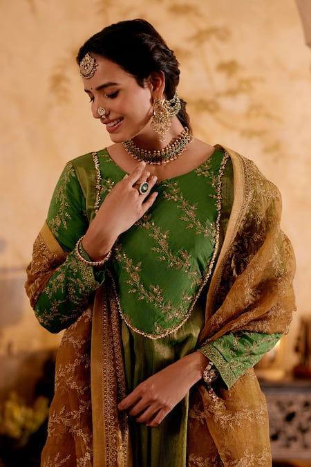 Naaz By Noor Green Chanderi, Organza Embroidery Round Neck Kalidar Kurta Set With Dupatta at Aza Fashions Naaz By Noor_Green Chanderi, Organza Embroidery Round Neck Kalidar Kurta Set With Dupatta _at_Aza_Fashions