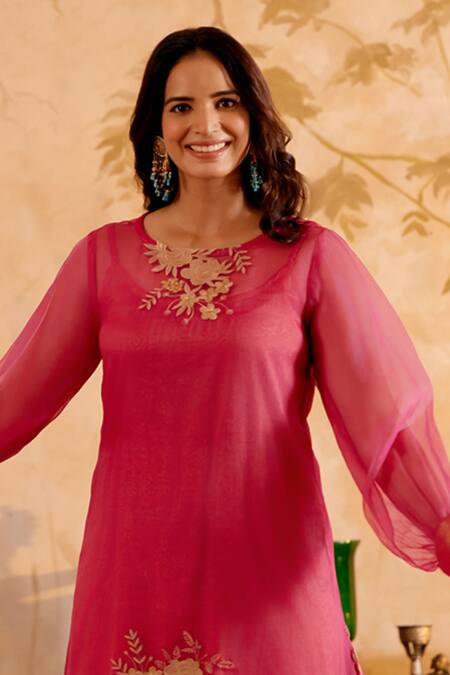 Naaz By Noor Pink Chanderi, Organza Embroidery, Zari Round Tissue Kurta Set With Overlay Online at Aza Fashions Naaz By Noor_Pink Chanderi, Organza Embroidery, Zari Round Tissue Kurta Set With Overlay _Online_at_Aza_Fashions