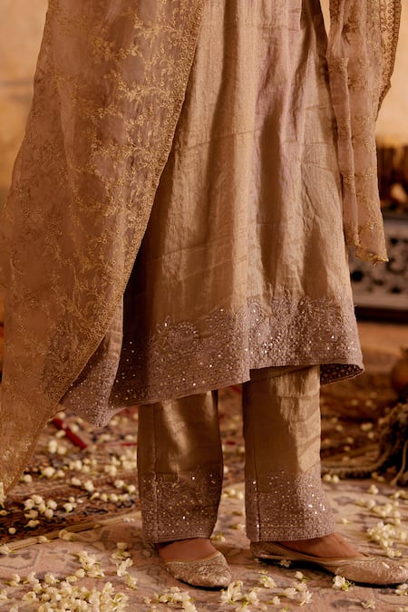 Buy_Naaz By Noor_Gold Chanderi, Organza Sequins, Embroidery, Zari Collared Tissue Kurta Set _Online_at_Aza_Fashions