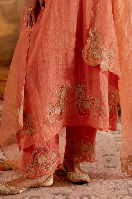 Naaz By Noor Orange Chanderi, Tissue Sequins, Zari V-neck Kurta Set With Dupatta at Aza Fashions Naaz By Noor_Orange Chanderi, Tissue Sequins, Zari V-neck Kurta Set With Dupatta _at_Aza_Fashions