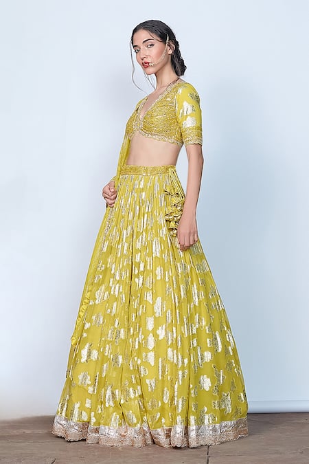Buy_Priyanka Jain_Green Georgette Embroidery, Pearls, Sequins V-neck Mehndi Bloom Lehenga Set _Online_at_Aza_Fashions