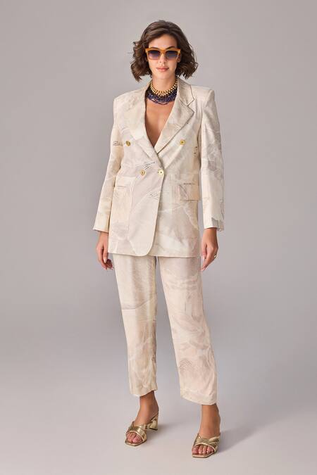 Saaksha & Kinni Ivory Crepe Abstract Floral Print Blazer Online at Aza Fashions Saaksha & Kinni_Ivory Crepe Abstract Floral Print Blazer _Online_at_Aza_Fashions