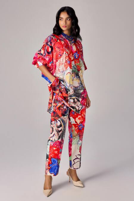 Saaksha & Kinni Multi Color Cotton Asymmetric Abstract Floral Collared Tunic Online at Aza Fashions Saaksha & Kinni_Multi Color Cotton Asymmetric Abstract Floral Collared Tunic _Online_at_Aza_Fashions