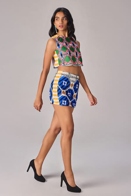 Saaksha & Kinni Multi Color Cotton High Neck Abstract Print Cropped Blouse Online at Aza Fashions Saaksha & Kinni_Multi Color Cotton High Neck Abstract Print Cropped Blouse _Online_at_Aza_Fashions