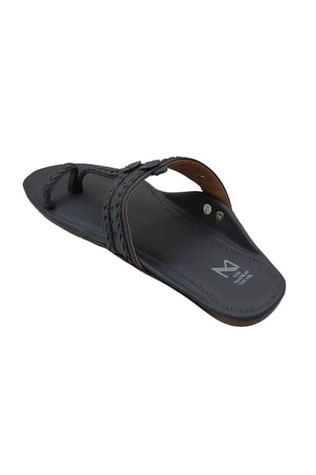 Buy_The Madras Trunk_Black Haiku Rang Kolhapuri Flats _Online_at_Aza_Fashions