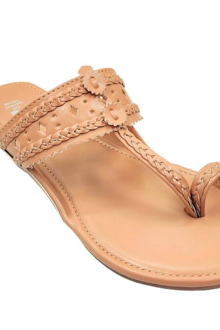 Buy_The Madras Trunk_Tan Kolhapuri Flat Sandals 
