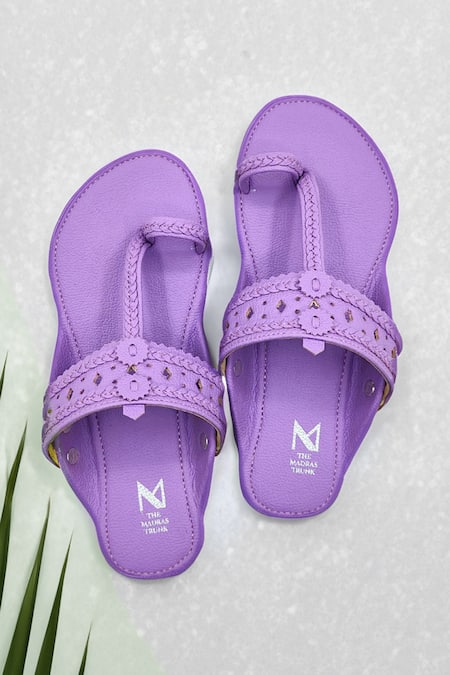 The Madras Trunk Lavender Kolhapuri Flats  