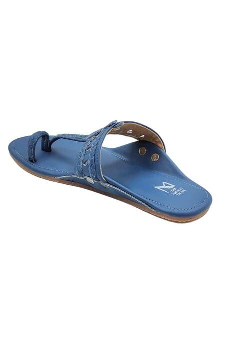 Buy_The Madras Trunk_Blue Dark Kolhapuri Flat Sandals _Online_at_Aza_Fashions