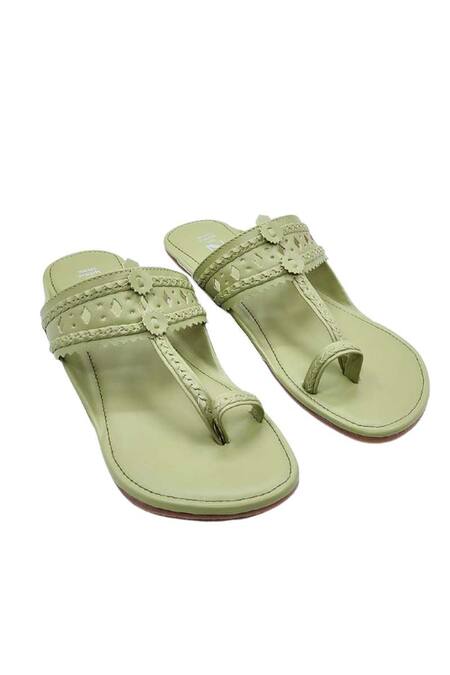 The Madras Trunk_Green Haiku Rang Kolhapuri Flats _at_Aza_Fashions