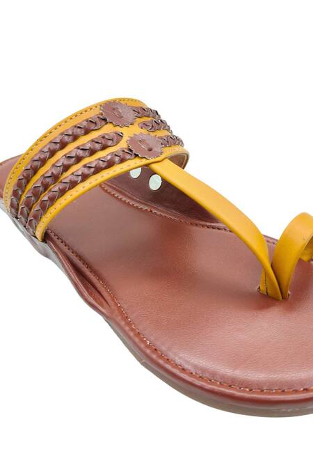 Buy_The Madras Trunk_Yellow Kolhapuri Flat Sandals 