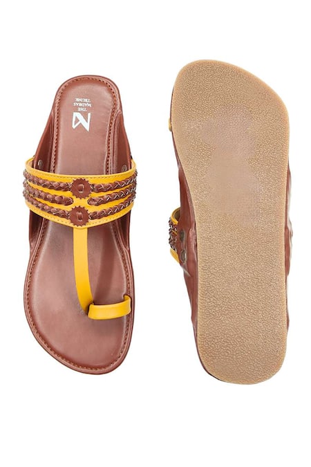 The Madras Trunk Kolhapuri Flat Sandals 