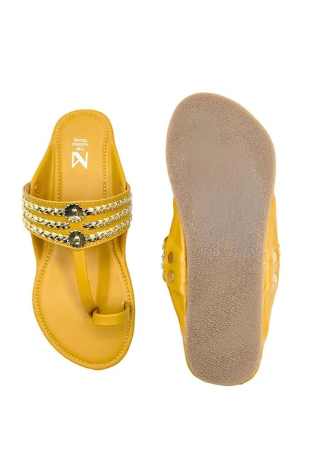 The Madras Trunk Embellished Kolhapuri Flats 