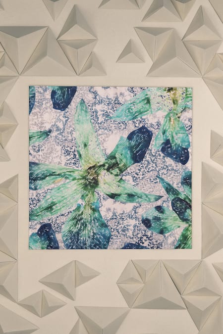 Unallume By Nisha Oceanic Daisy Silk Pocket Square 