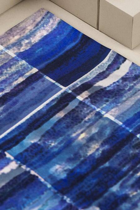 Unallume By Nisha_Blue Marine Mirage Silk Pocket Square _Online_at_Aza_Fashions