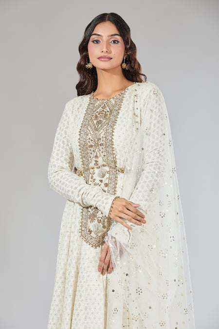 Shop_Payal Singhal_Ivory Zari, Pearls, Sequins, Beads, Embroidery Round Mughal Jaal Anarkali Set _Online_at_Aza_Fashions