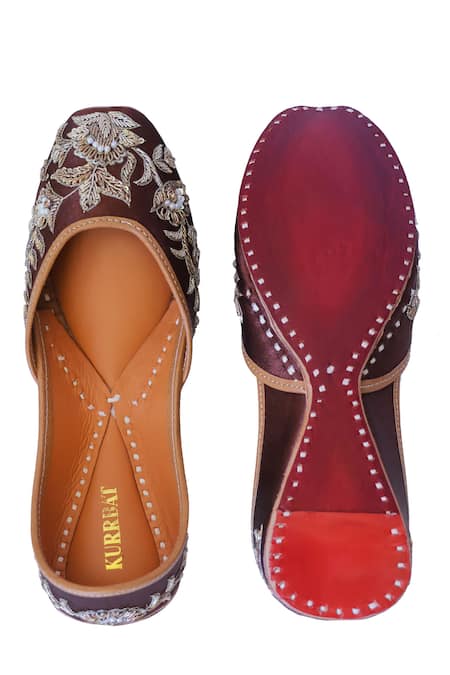 Kurrbat_Brown Umber Designer Juttis _Online_at_Aza_Fashions
