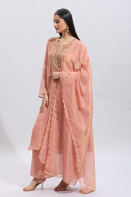 Samyukta Singhania_Peach Silk Embroidery Round Neck Kurta Set With Palazzo _at_Aza_Fashions