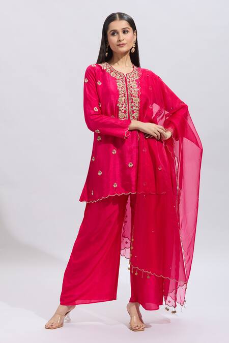 Buy_Samyukta Singhania_Pink Silk Embroidery Round Neck Hand Kurta Set _Online_at_Aza_Fashions