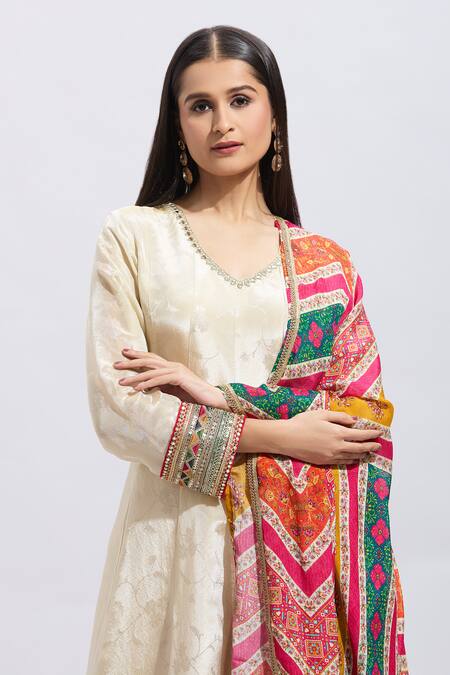 Samyukta Singhania Multi Color Silk Embroidery Round Neck Anarkali Set With Dupatta at Aza Fashions Samyukta Singhania_Multi Color Silk Embroidery Round Neck Anarkali Set With Dupatta_at_Aza_Fashions