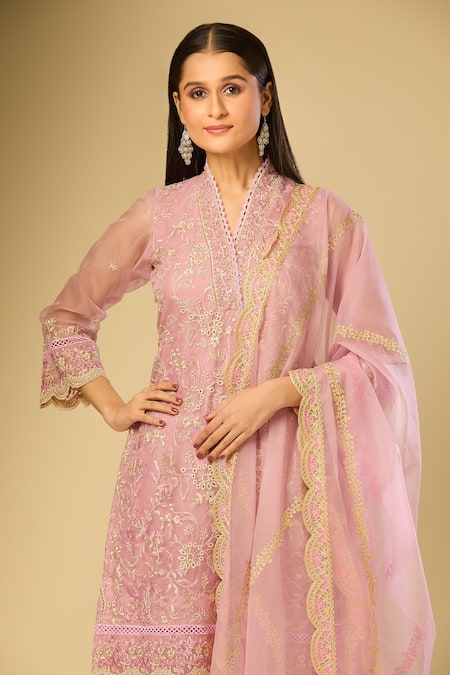 Buy_Samyukta Singhania_Pink Organza Embroidery V-neck Kurta Set