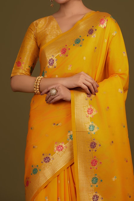 Buy_Naintara Bajaj_Yellow Brocade, Silk Zari Round Neck Woven Banarasi Satin Saree _Online_at_Aza_Fashions