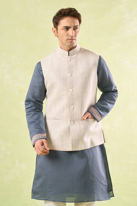 Rng Safawala_White Tweed Textured Nehru Jacket _at_Aza_Fashions