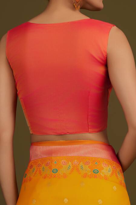 Naintara Bajaj Yellow Silk, Satin Zari V-neck Woven Banarasi Saree Set at Aza Fashions Naintara Bajaj_Yellow Silk, Satin Zari V-neck Woven Banarasi Saree Set _at_Aza_Fashions