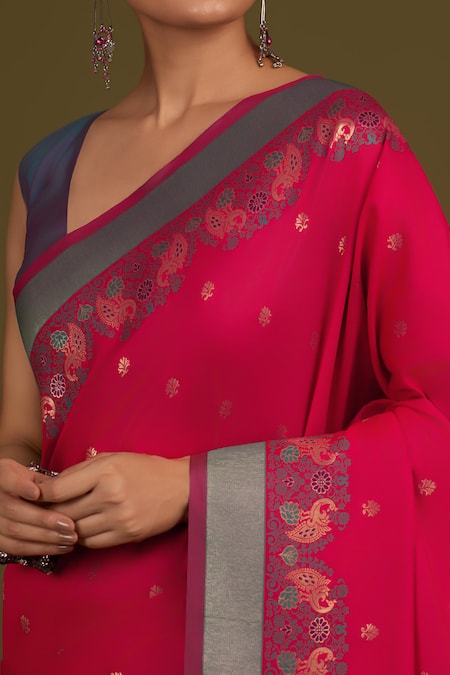 Buy_Naintara Bajaj_Pink Silk, Satin Zari Round Neck Woven Banarasi Saree _Online_at_Aza_Fashions