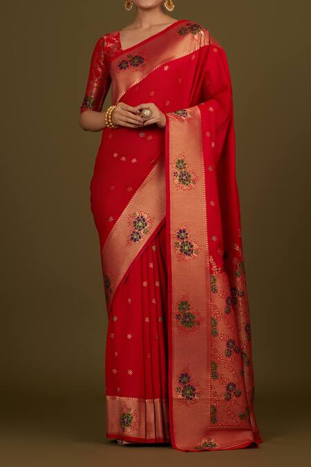 Naintara Bajaj Red Silk, Brocade Zari Round Neck Woven Banarasi Saree Online at Aza Fashions Naintara Bajaj_Red Silk, Brocade Zari Round Neck Woven Banarasi Saree _Online_at_Aza_Fashions