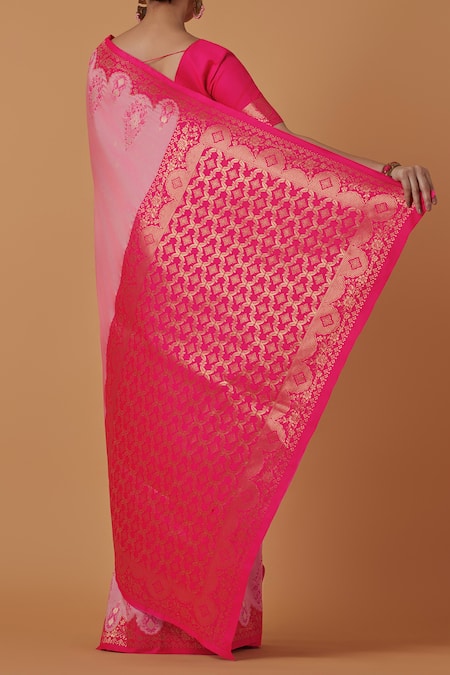 Shop_Naintara Bajaj_Pink Silk Zari Round Neck Light Woven Banarasi Saree Set _Online_at_Aza_Fashions