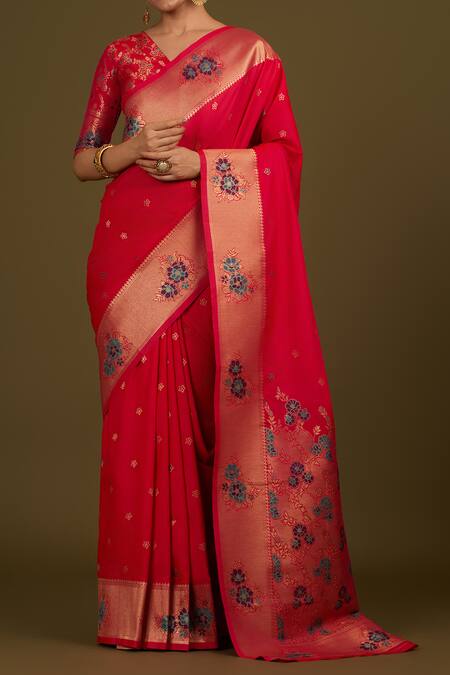 Naintara Bajaj Pink Silk, Brocade Zari V-neck Woven Banarasi Saree Set Online at Aza Fashions Naintara Bajaj_Pink Silk, Brocade Zari V-neck Woven Banarasi Saree Set _Online_at_Aza_Fashions