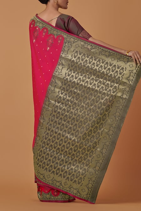 Shop_Naintara Bajaj_Pink Silk Zari Round Neck Woven Banarasi Saree _at_Aza_Fashions