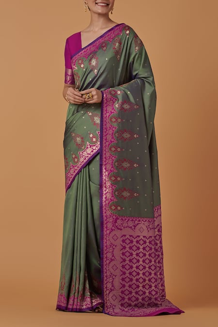 Buy Naintara Bajaj Green Brocade, Silk Zari V-neck Woven Banarasi Saree Set Online at Aza Fashions Buy_Naintara Bajaj_Green Brocade, Silk Zari V-neck Woven Banarasi Saree Set _Online_at_Aza_Fashions