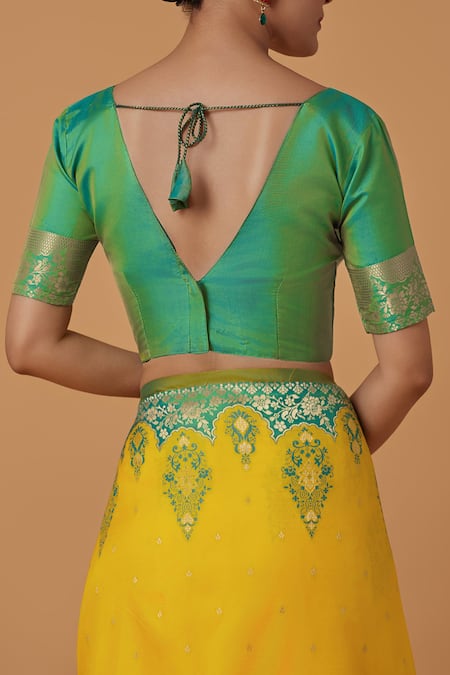 Buy Naintara Bajaj Yellow Silk, Brocade Zari Round Neck Woven Banarasi Saree With Blouse Buy_Naintara Bajaj_Yellow Silk, Brocade Zari Round Neck Woven Banarasi Saree With Blouse