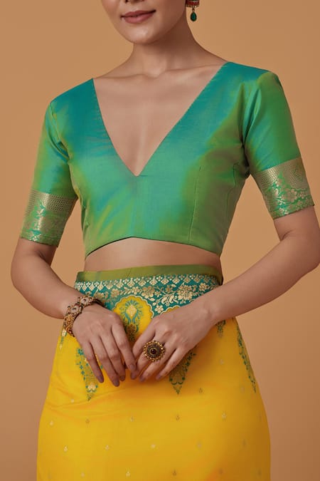 Shop Naintara Bajaj Yellow Silk, Brocade Zari Round Neck Woven Banarasi Saree With Blouse Shop_Naintara Bajaj_Yellow Silk, Brocade Zari Round Neck Woven Banarasi Saree With Blouse