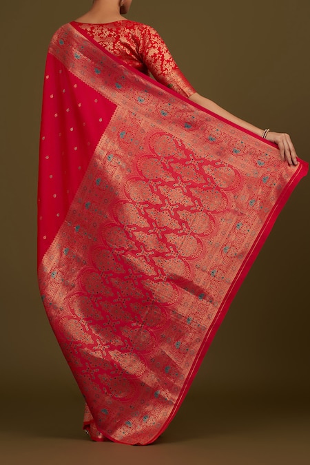 Shop_Naintara Bajaj_Pink Silk, Brocade Zari Round Neck Woven Hot Banarasi Saree _at_Aza_Fashions