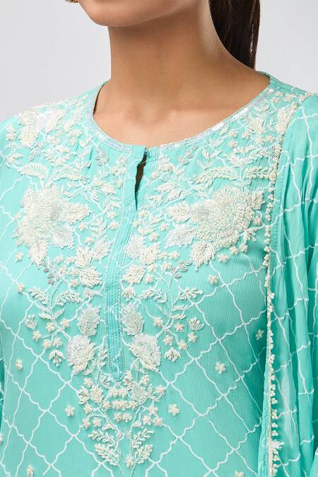 Aksh_Turquoise Chiffon Embroidery Round Neck Hand Blue Kurta Set_at_Aza_Fashions