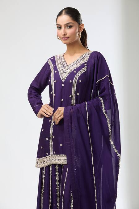 Buy_Aksh_Purple Cotton, Organza Embroidery V-neck Hand Kurta Set
