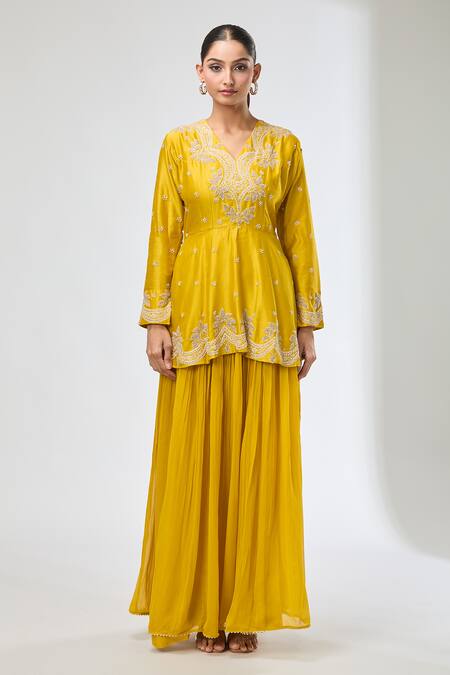 Buy_Aksh_Yellow Chanderi, Georgette Embroidery Split V-neck Hand Peplum Kurta Set_Online_at_Aza_Fashions