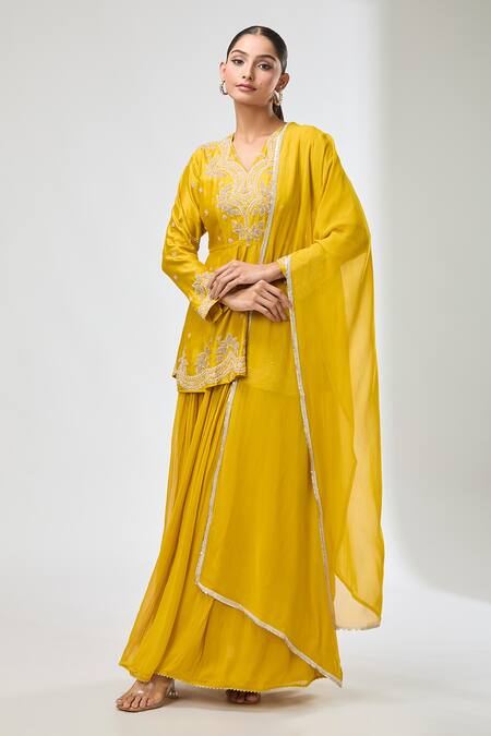 Shop_Aksh_Yellow Chanderi, Georgette Embroidery Split V-neck Hand Peplum Kurta Set_Online_at_Aza_Fashions