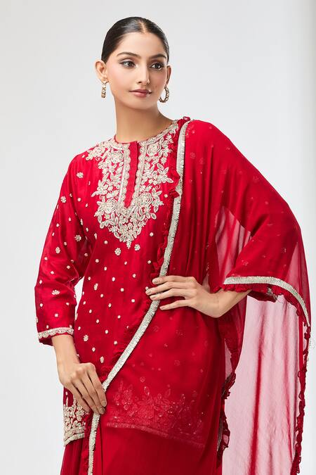 Buy_Aksh_Red Chanderi, Georgette Embroidery Split V-neck Hand Kurta Set
