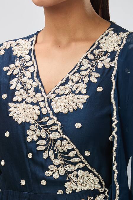 Buy_Aksh_Navy Chanderi, Denim, Organza Embroidery V-neck Blue Hand Kurta Set _Online_at_Aza_Fashions