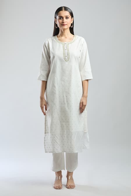 Buy_Samyukta Singhania_White Viscose, Crepe Embroidery Round Neck Hand Kurta Set_Online_at_Aza_Fashions