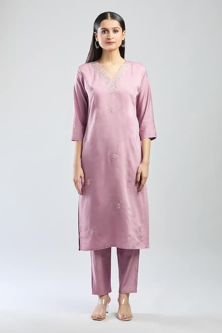 Shop_Samyukta Singhania_Purple Viscose, Chanderi Embroidery V-neck Hand Kurta Set _Online_at_Aza_Fashions
