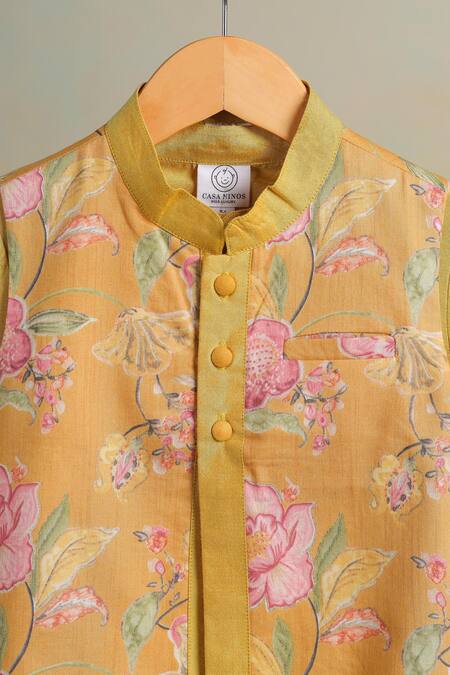 Casa Ninos_Yellow Cotton Floral Kurta Set With Jacket _at_Aza_Fashions